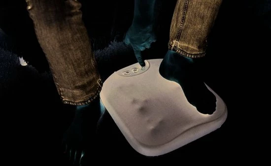 MediaShop Belena Active Pro - Elektrisch Voetmassageapparaat - Met Infrarood Warmtefunctie En 6 Roterende Massagekoppen - Shiatsu-massageapparaat Voor Het Ontspannen Van De Benen 12 MediaShop Belena Active Pro - Elektrisch Voetmassageapparaat - Met Infrarood Warmtefunctie En 6 Roterende Massagekoppen - Shiatsu-massageapparaat Voor Het Ontspannen Van De Benen - Afbeelding 12