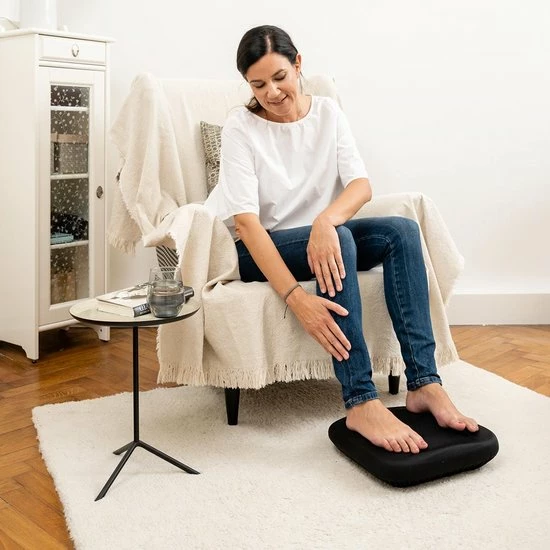 MediaShop Belena Active Pro - Elektrisch Voetmassageapparaat - Met Infrarood Warmtefunctie En 6 Roterende Massagekoppen - Shiatsu-massageapparaat Voor Het Ontspannen Van De Benen 2 MediaShop Belena Active Pro - Elektrisch Voetmassageapparaat - Met Infrarood Warmtefunctie En 6 Roterende Massagekoppen - Shiatsu-massageapparaat Voor Het Ontspannen Van De Benen - Afbeelding 2