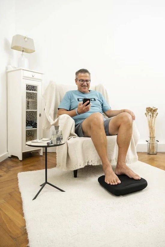 MediaShop Belena Active Pro - Elektrisch Voetmassageapparaat - Met Infrarood Warmtefunctie En 6 Roterende Massagekoppen - Shiatsu-massageapparaat Voor Het Ontspannen Van De Benen 6 MediaShop Belena Active Pro - Elektrisch Voetmassageapparaat - Met Infrarood Warmtefunctie En 6 Roterende Massagekoppen - Shiatsu-massageapparaat Voor Het Ontspannen Van De Benen - Afbeelding 6